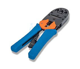 Intellinet 211048 Pinza para crimpear plug modular RJ11/RJ12/RJ45 con cortadora y desforradora